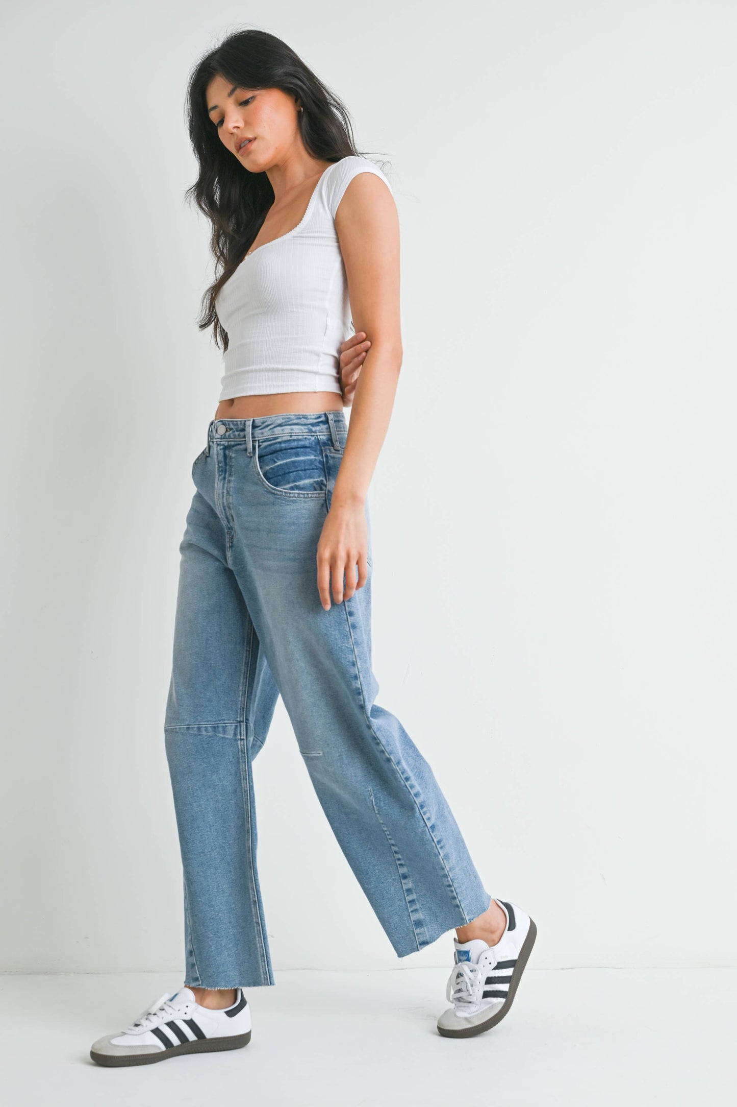 Light Barrel Jean w/ Seams