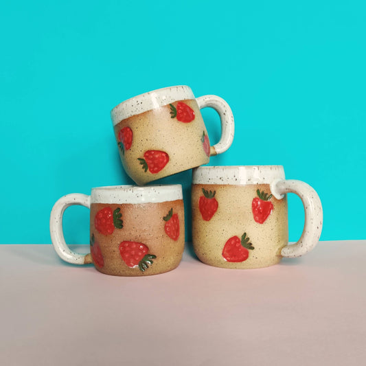 Strawberry Stamped Mug: 12 fl oz