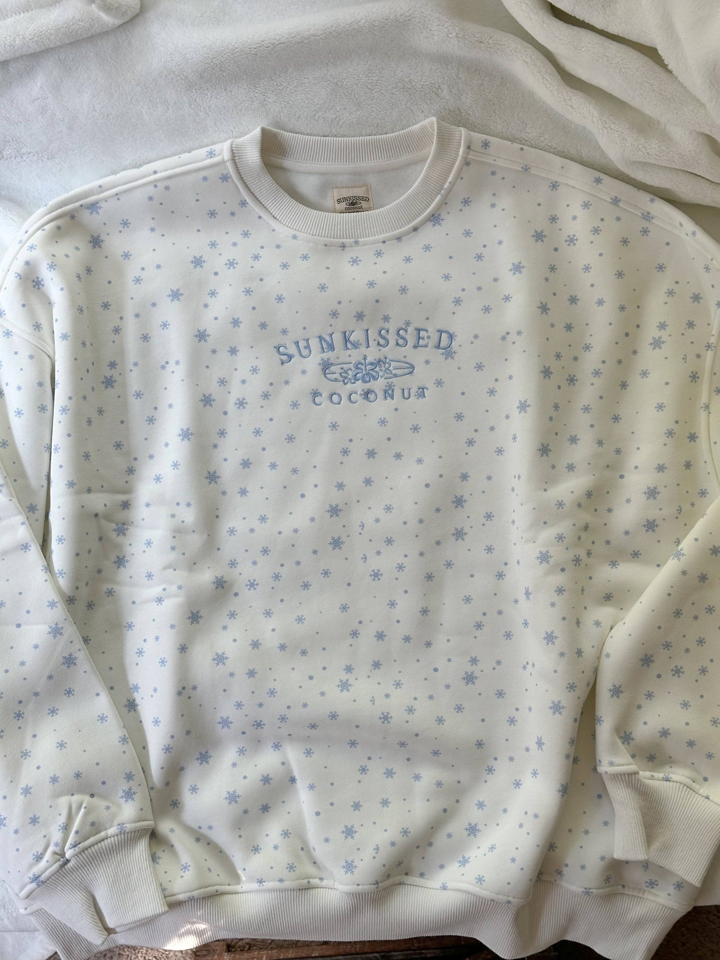 Snowflake Sunkissedcoconut Embroider Sweatshirt