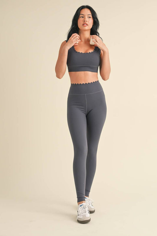 Scallop Edge Leggings