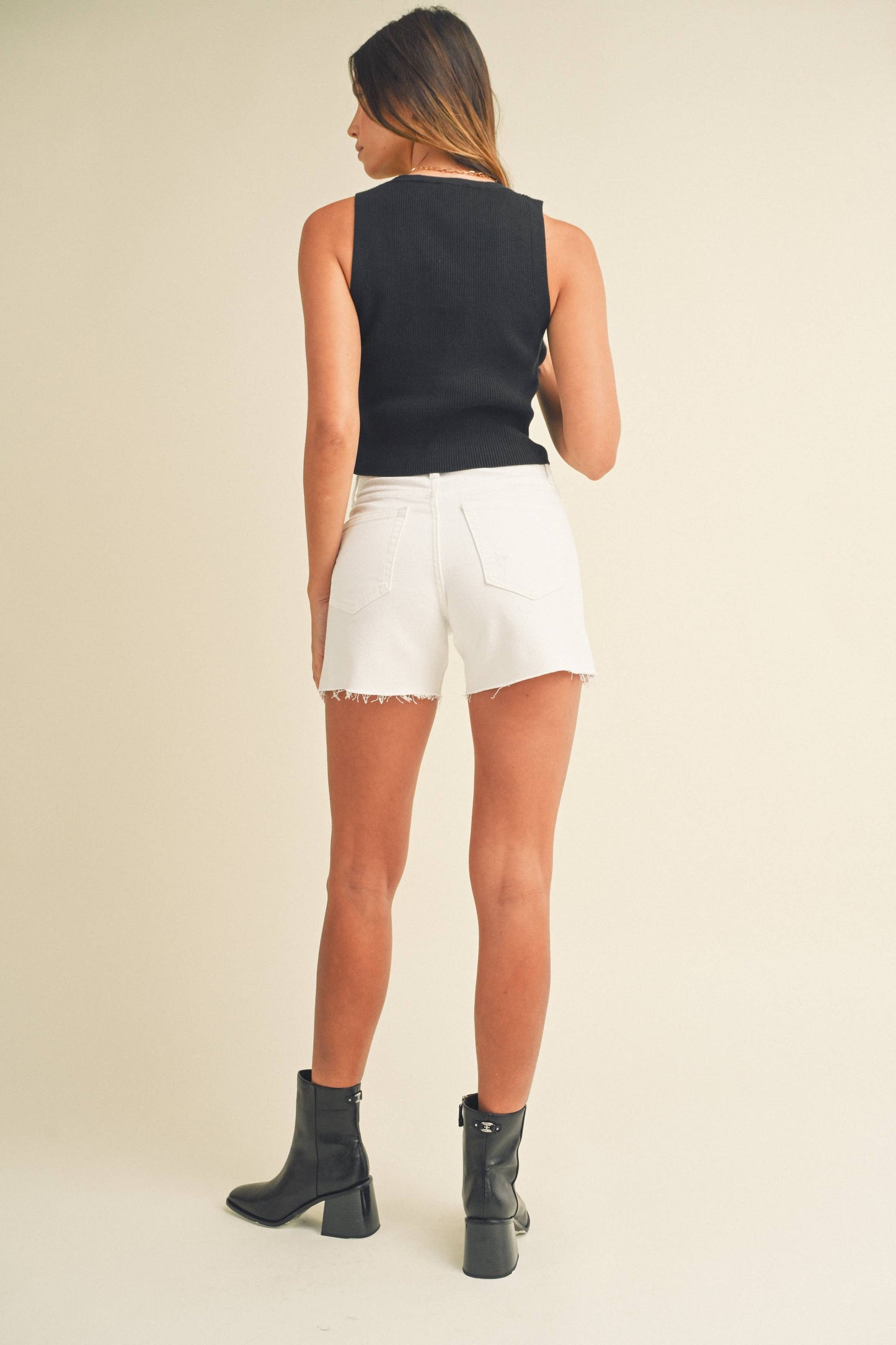 HR Side Slit Short White