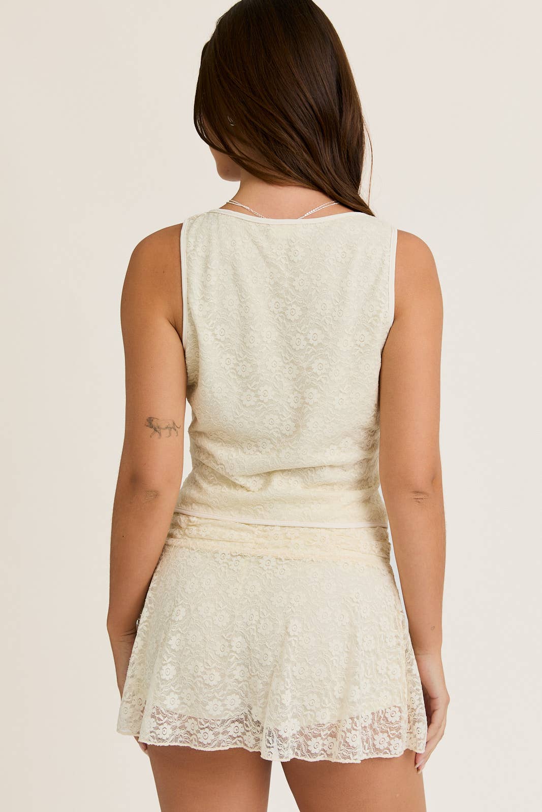 V-neck Contrast Trim Detail Top