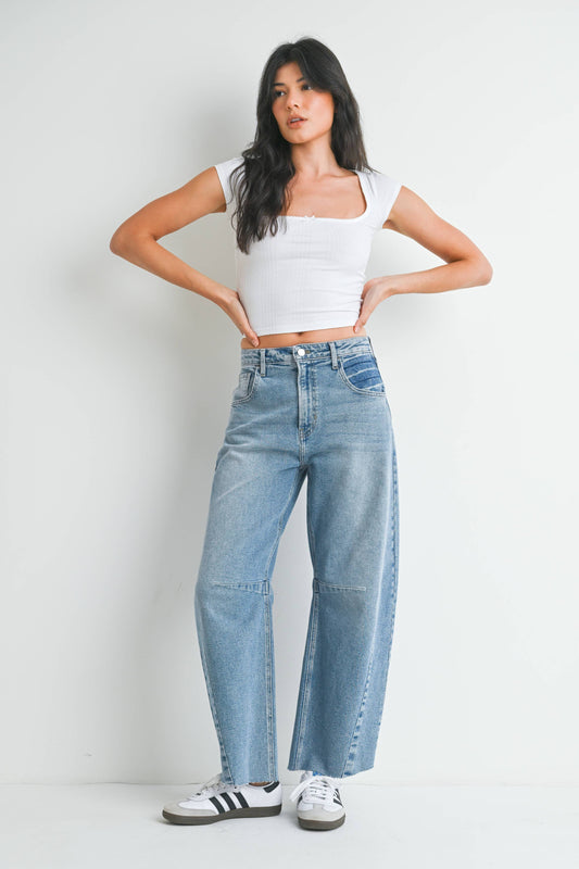 Light Barrel Jean w/ Seams