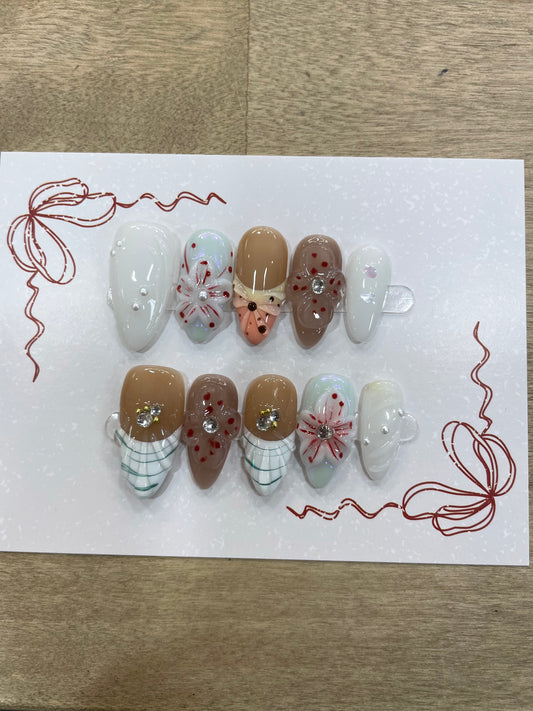 Seashore Pearl Press On Nails