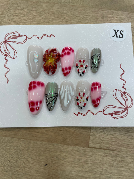 Lily Flower Press On Nails