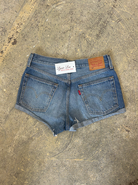LL Levi’s Short Medium Wash