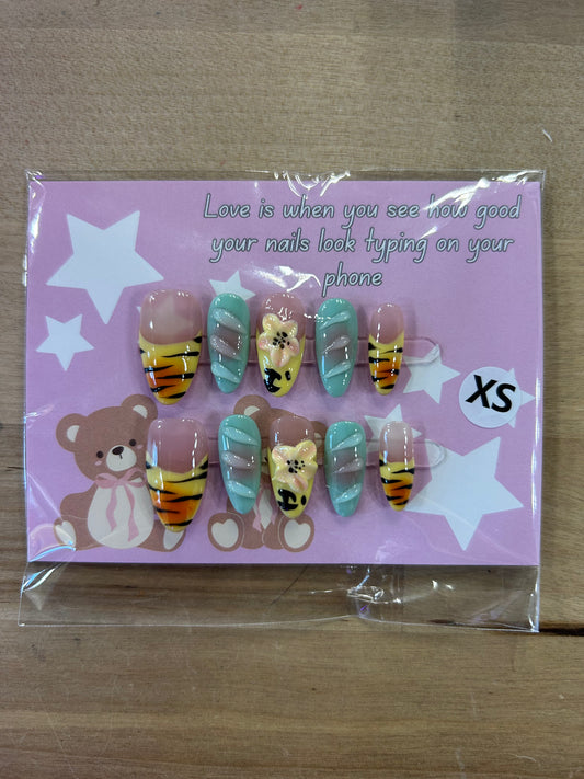 Tiger Water Flower Nails