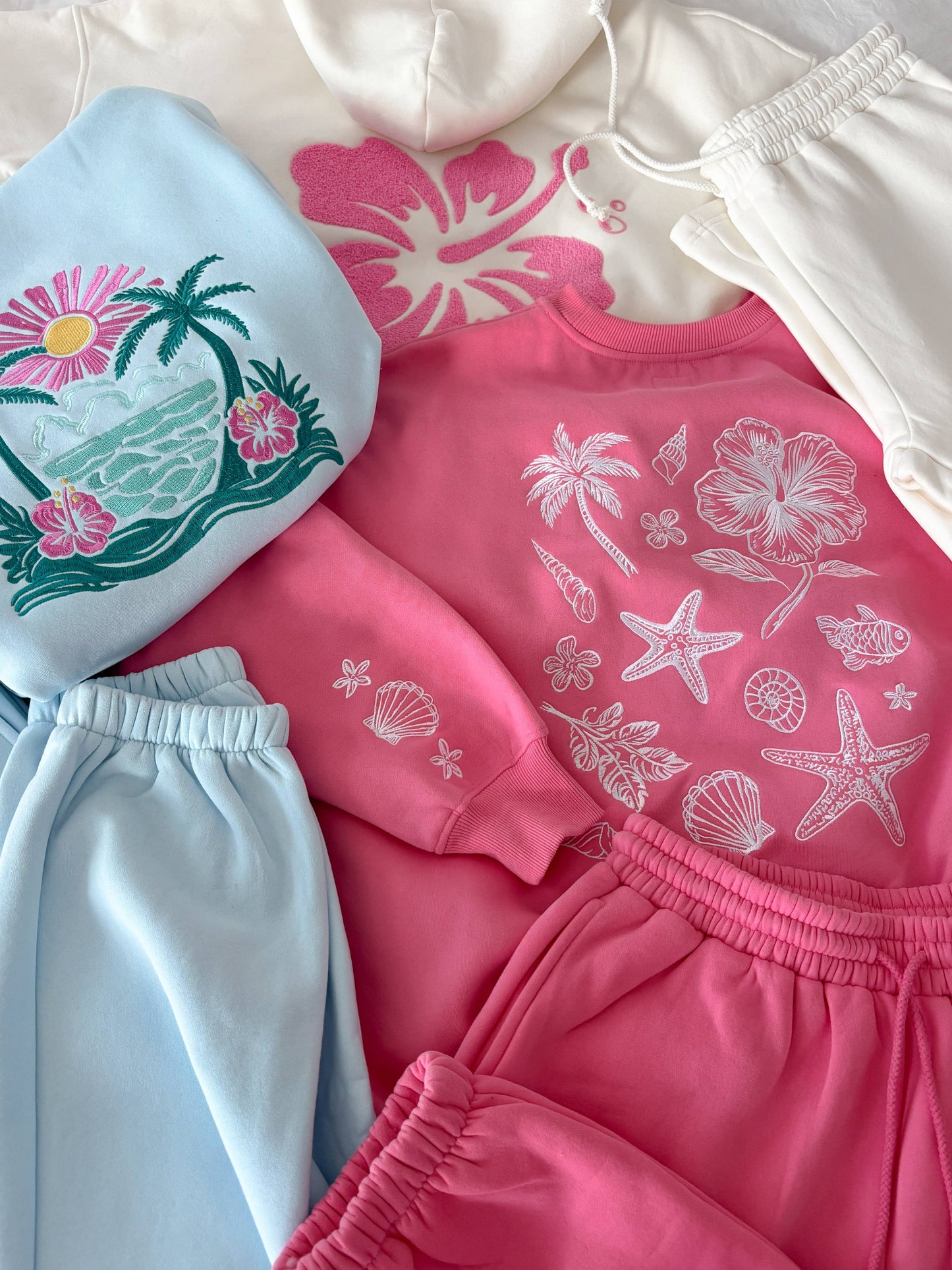 Hibiscus Pink Tropical Embroider Sweatshirt