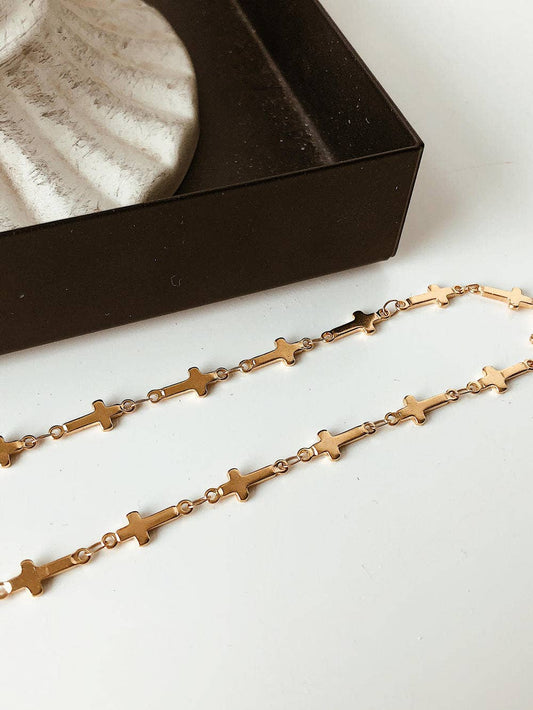 Dilara Choker: 18K Gold Non-Tarnish Cross