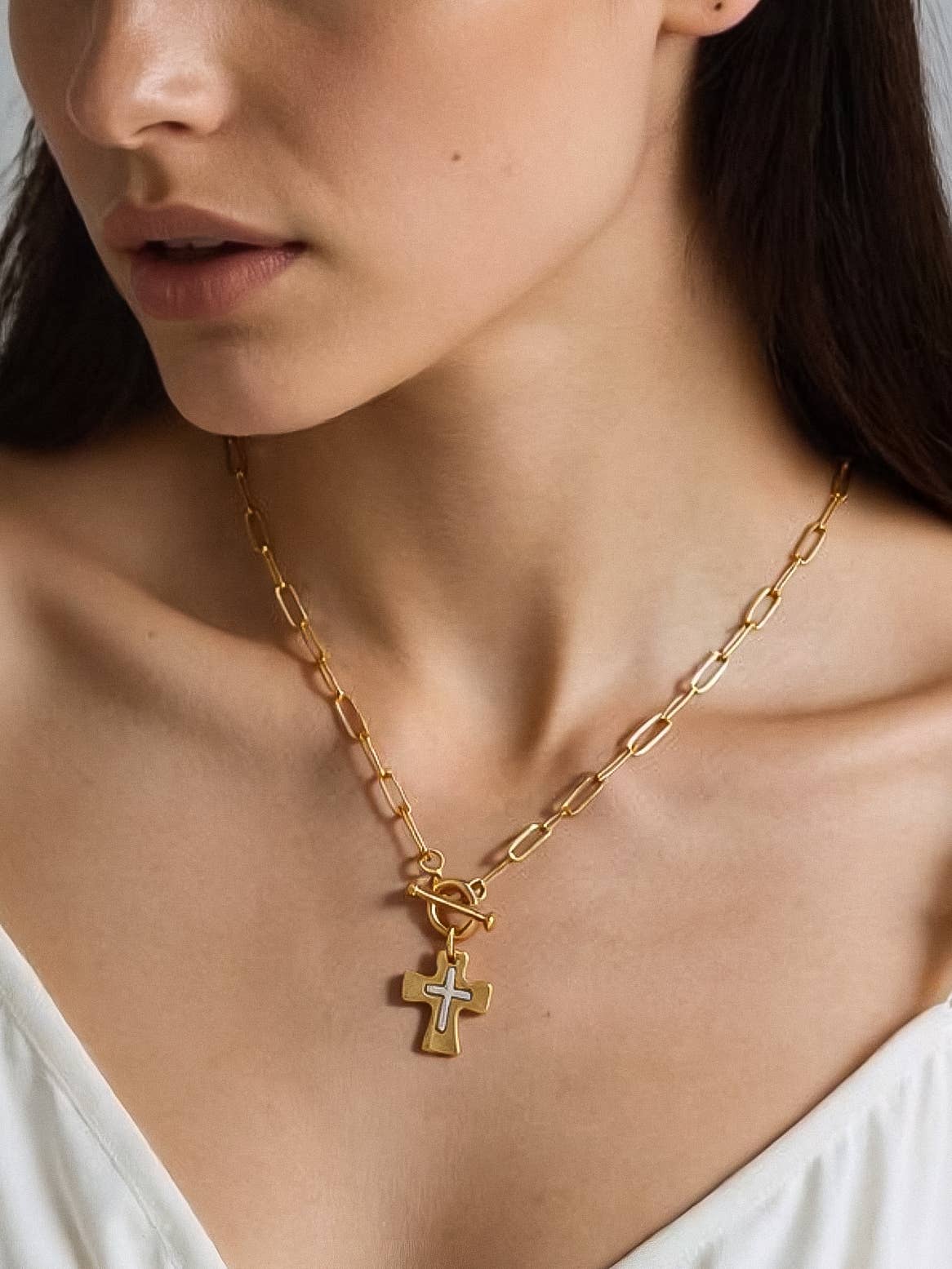 Royale 18K Gold Vintage Cross Small Chain Necklace