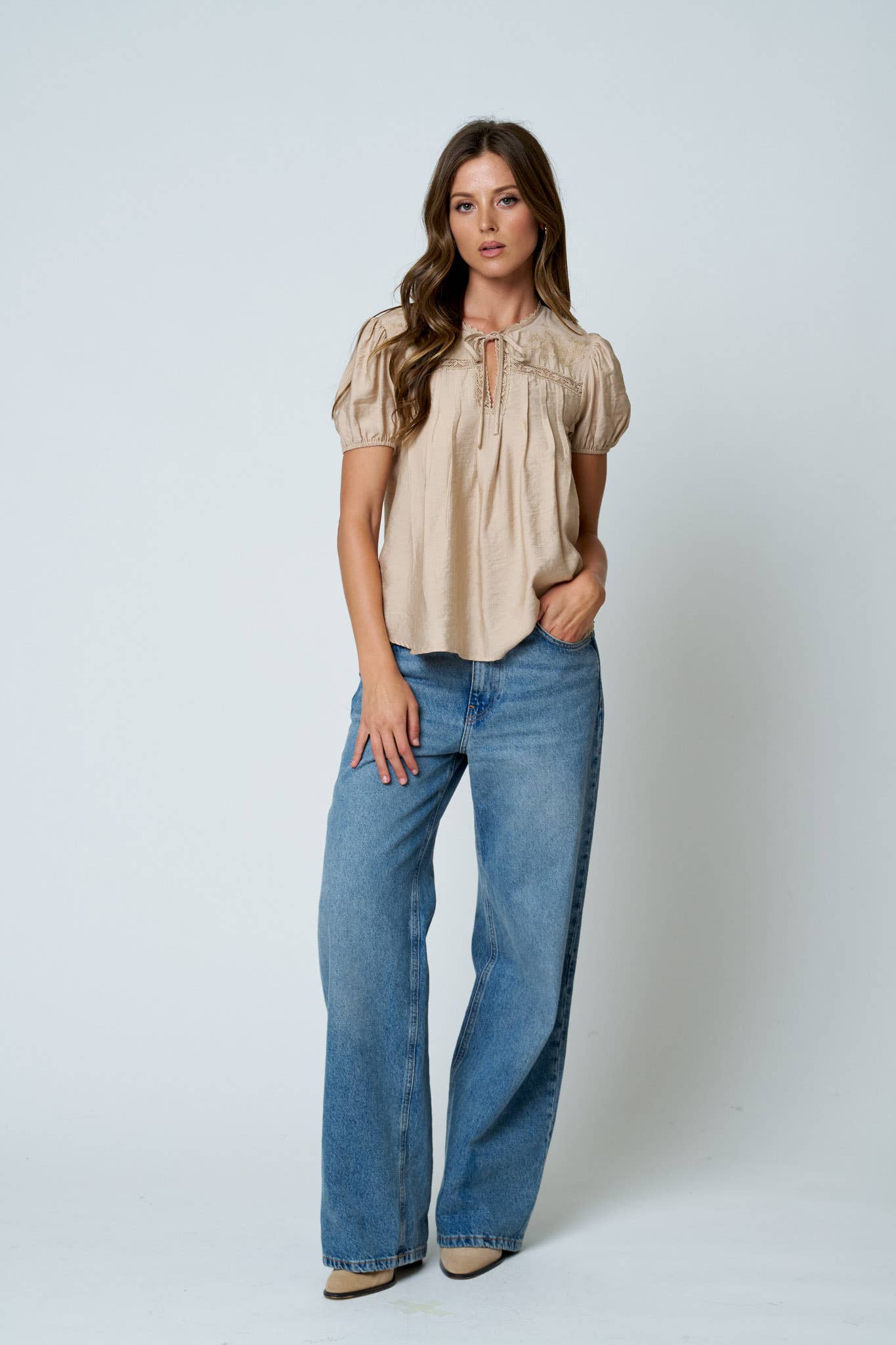 EMBROIDERED LACE TRIM PINTUCK DETAIL TOP