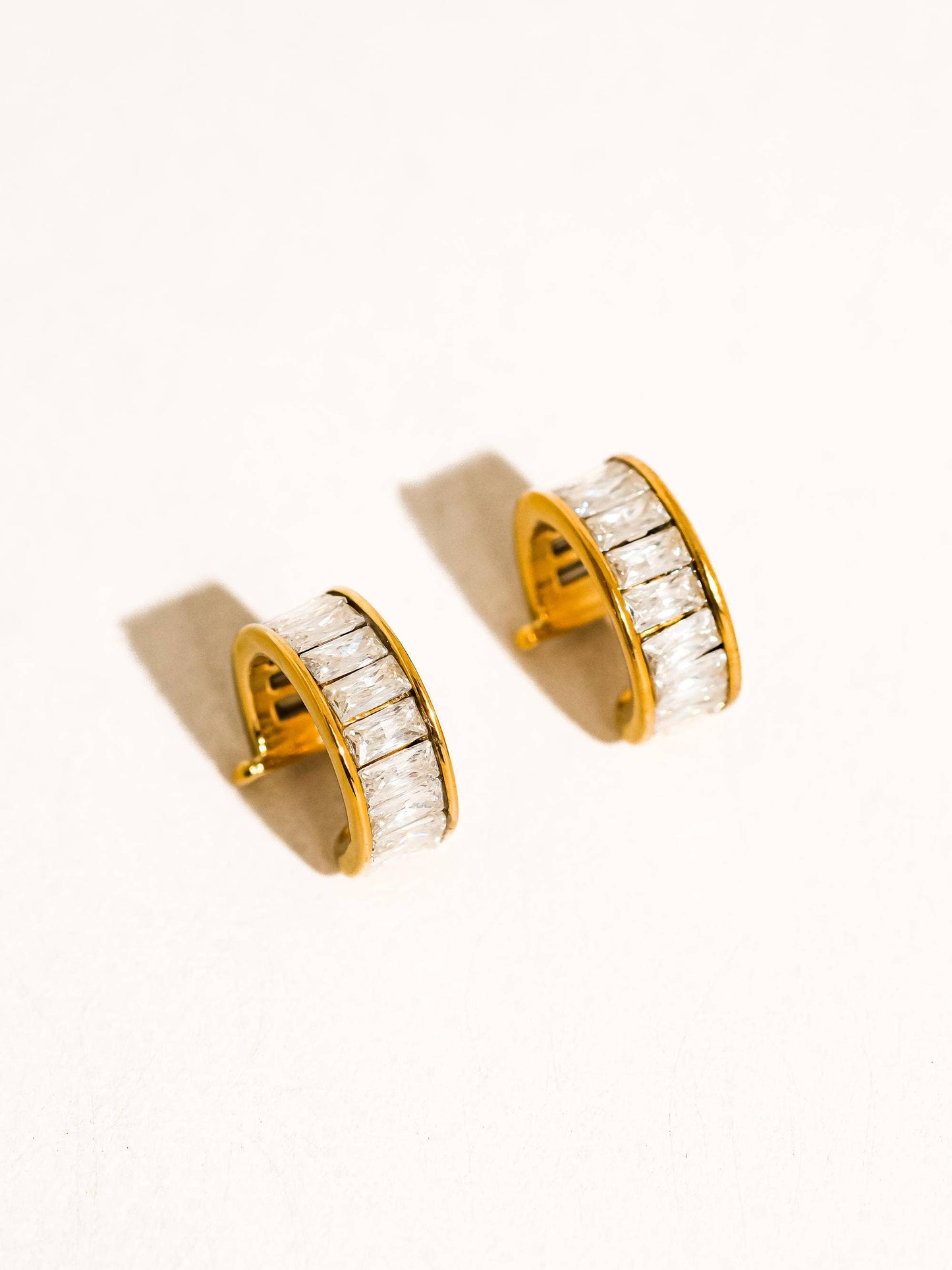 Olianne 18K Gold Non-Tarnish Baguette Ear Cuff