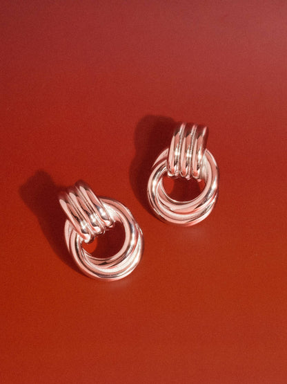 Wanda 18K Gold Non-Tarnish Classic Hoop Earring