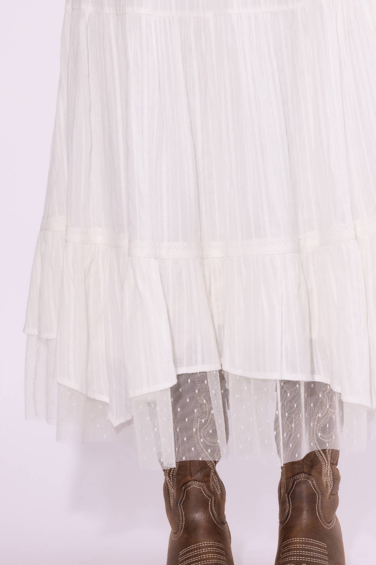 Grommet + Detailed Haky Hem Maxi Skirt
