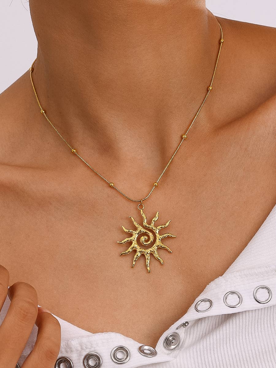 Taiyo Non-Tarnish Boho Sun Necklace: 18K Gold