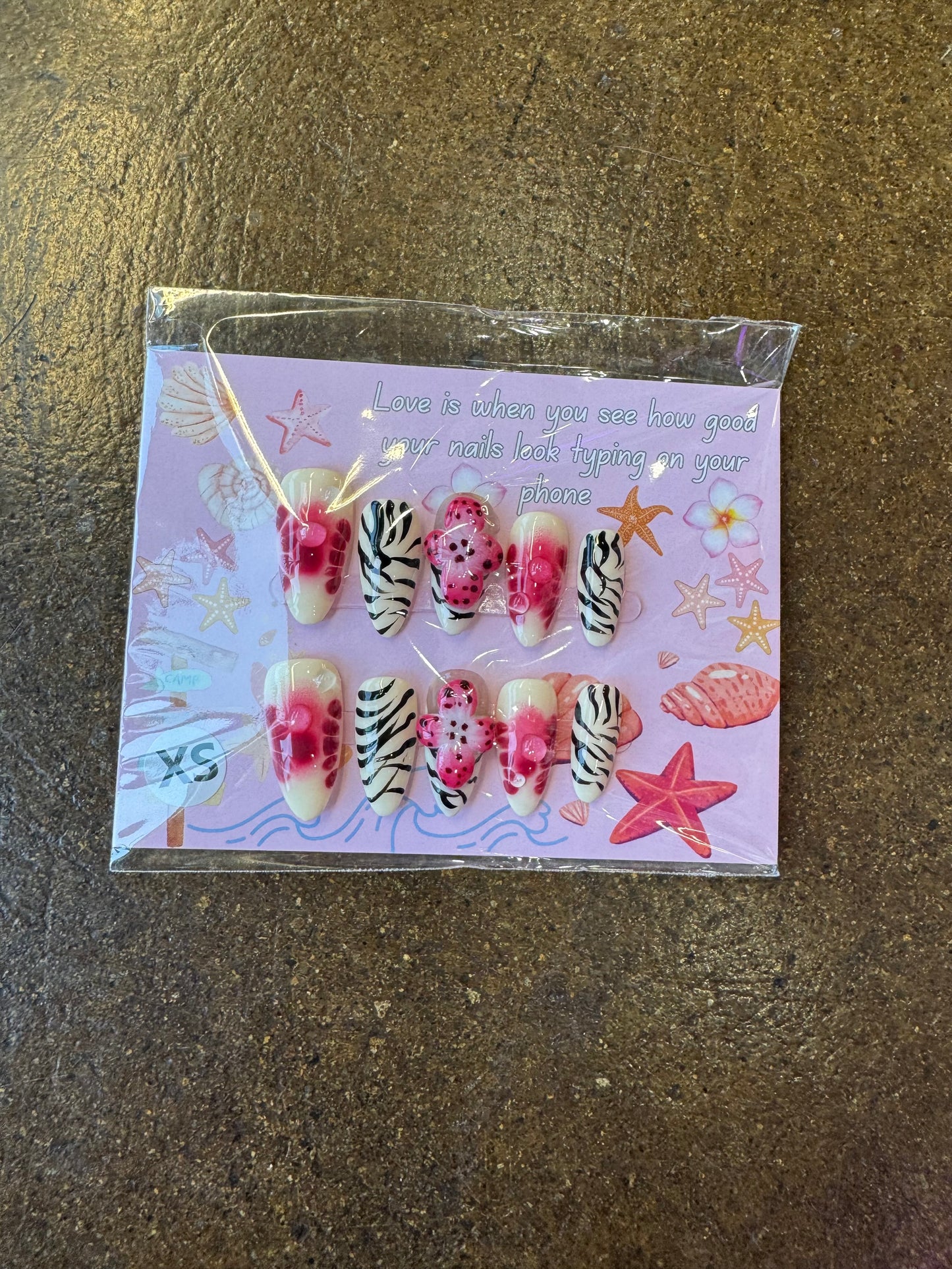 Zebra Flower Press Ons Nails