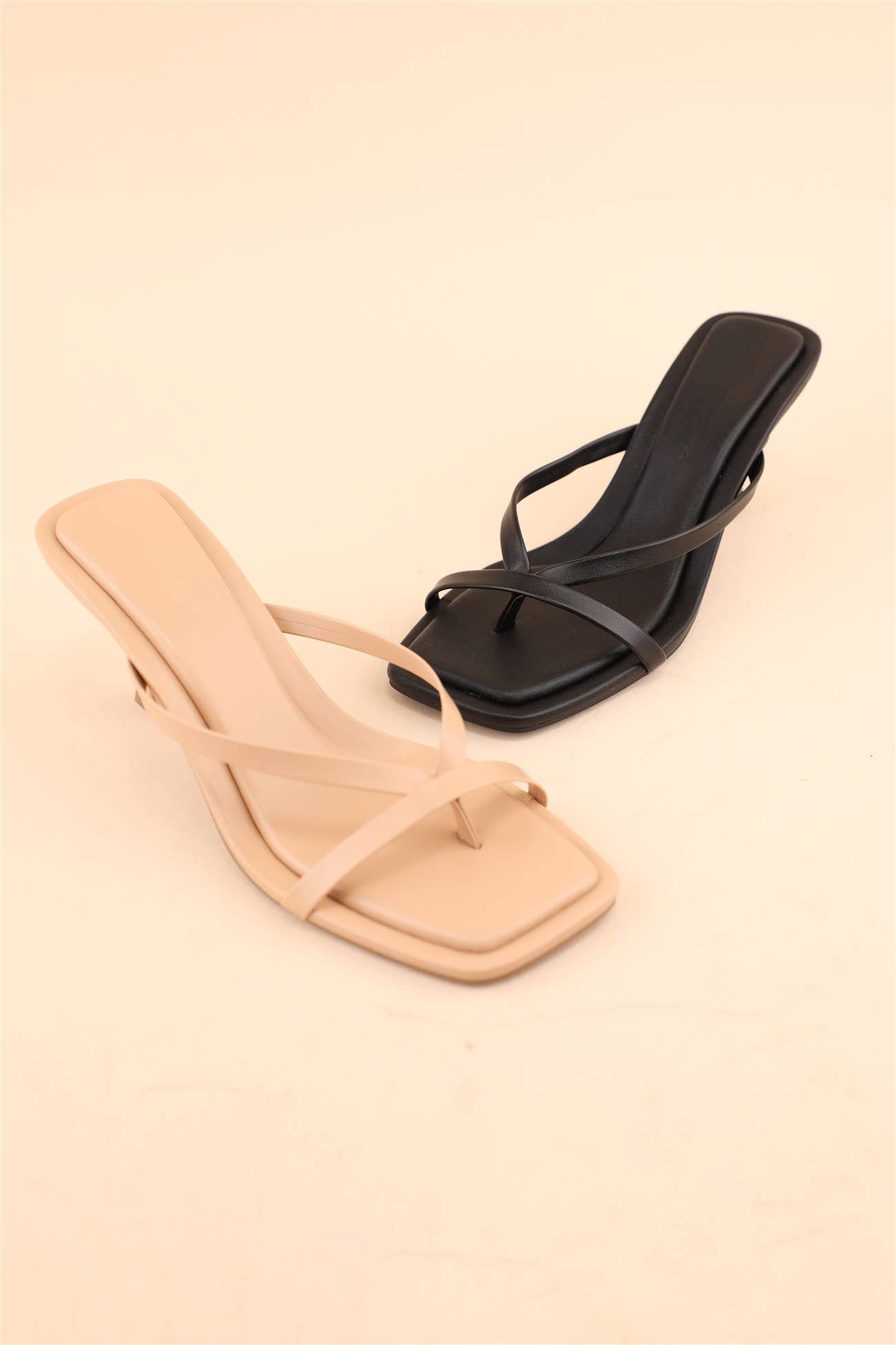 Lovely Simple Kitten Heels