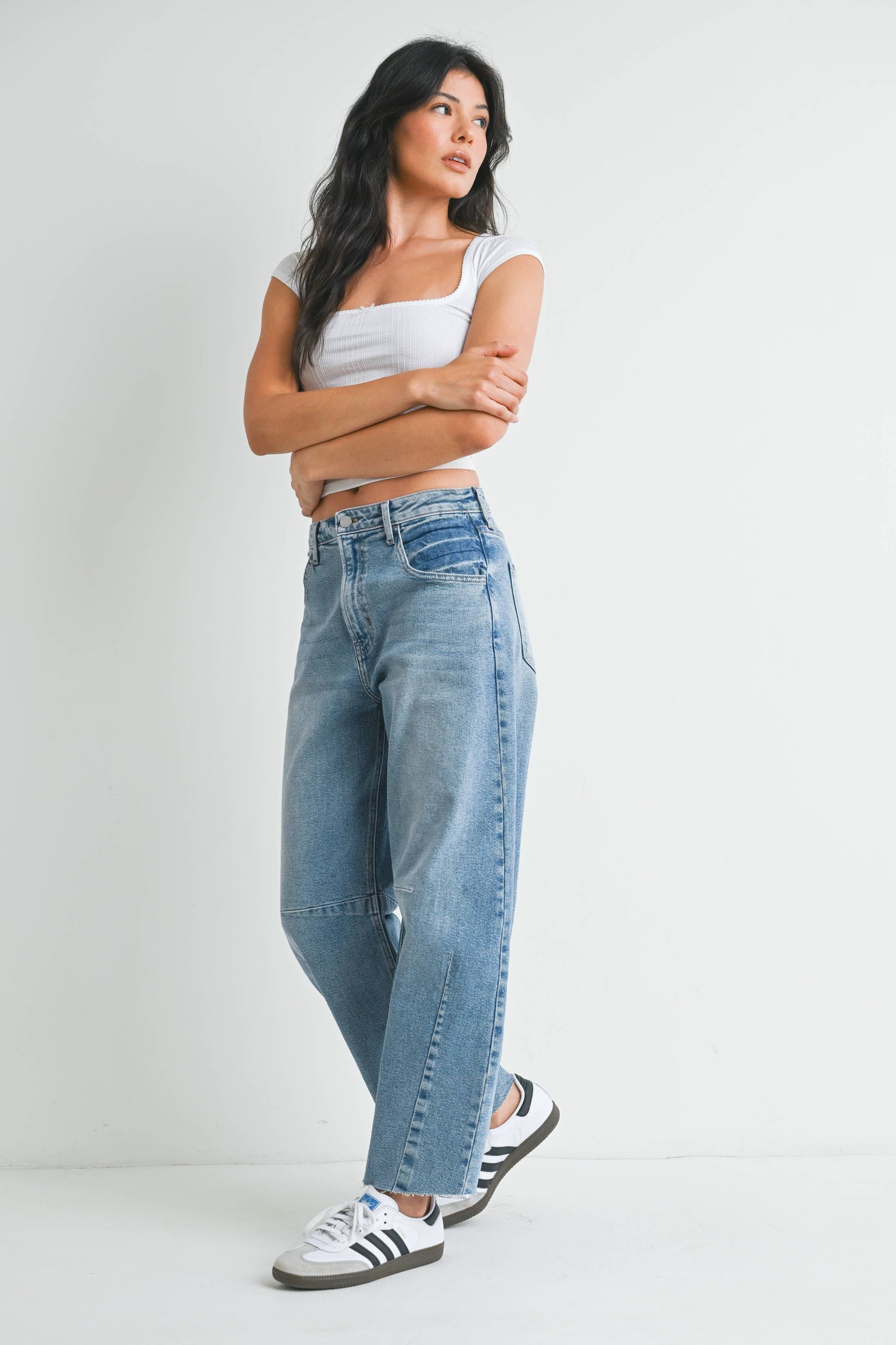 Light Barrel Jean w/ Seams