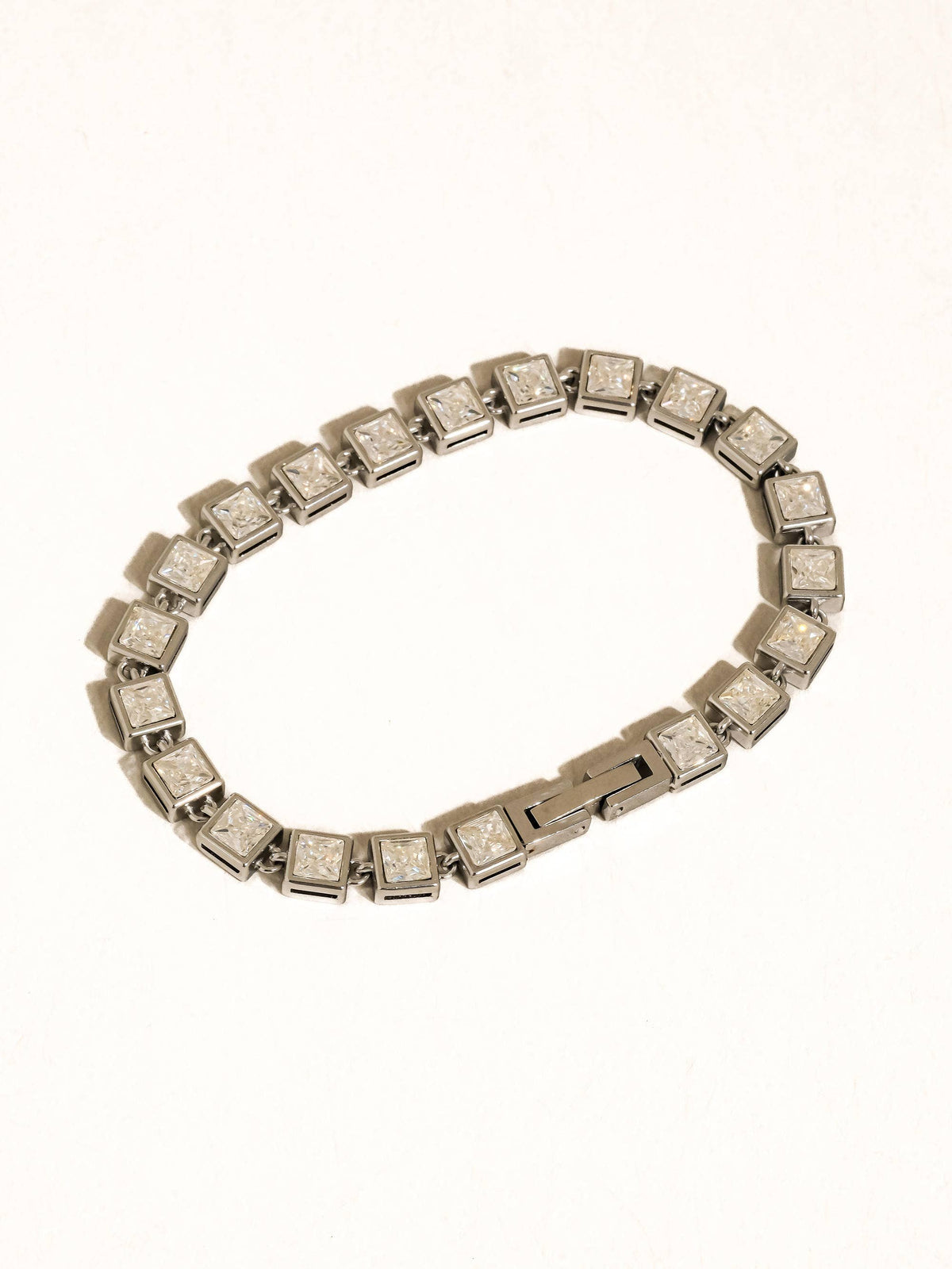 Midi 18K Gold Non-Tarnish Square Bracelet