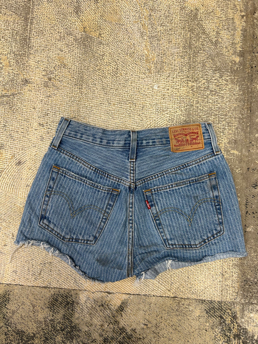 LL Levi’s Striped Short