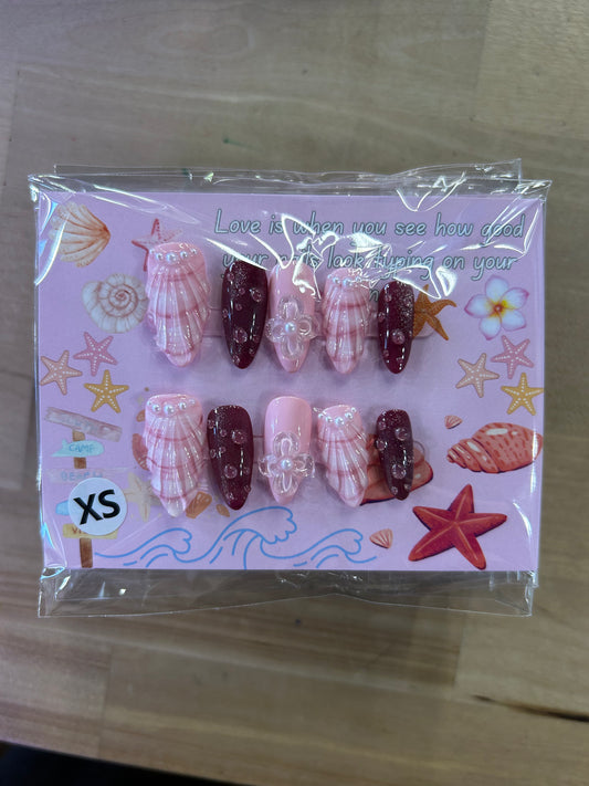 Pink Shell Waterdrop Nails