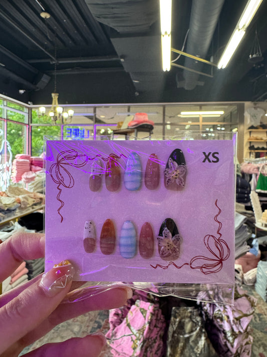 Floral Almond Bubble Nails