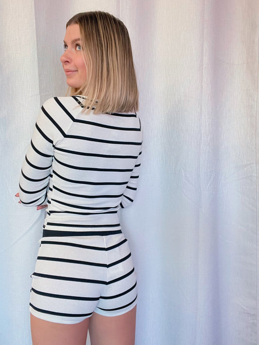 B&W Striped Long Sleeve