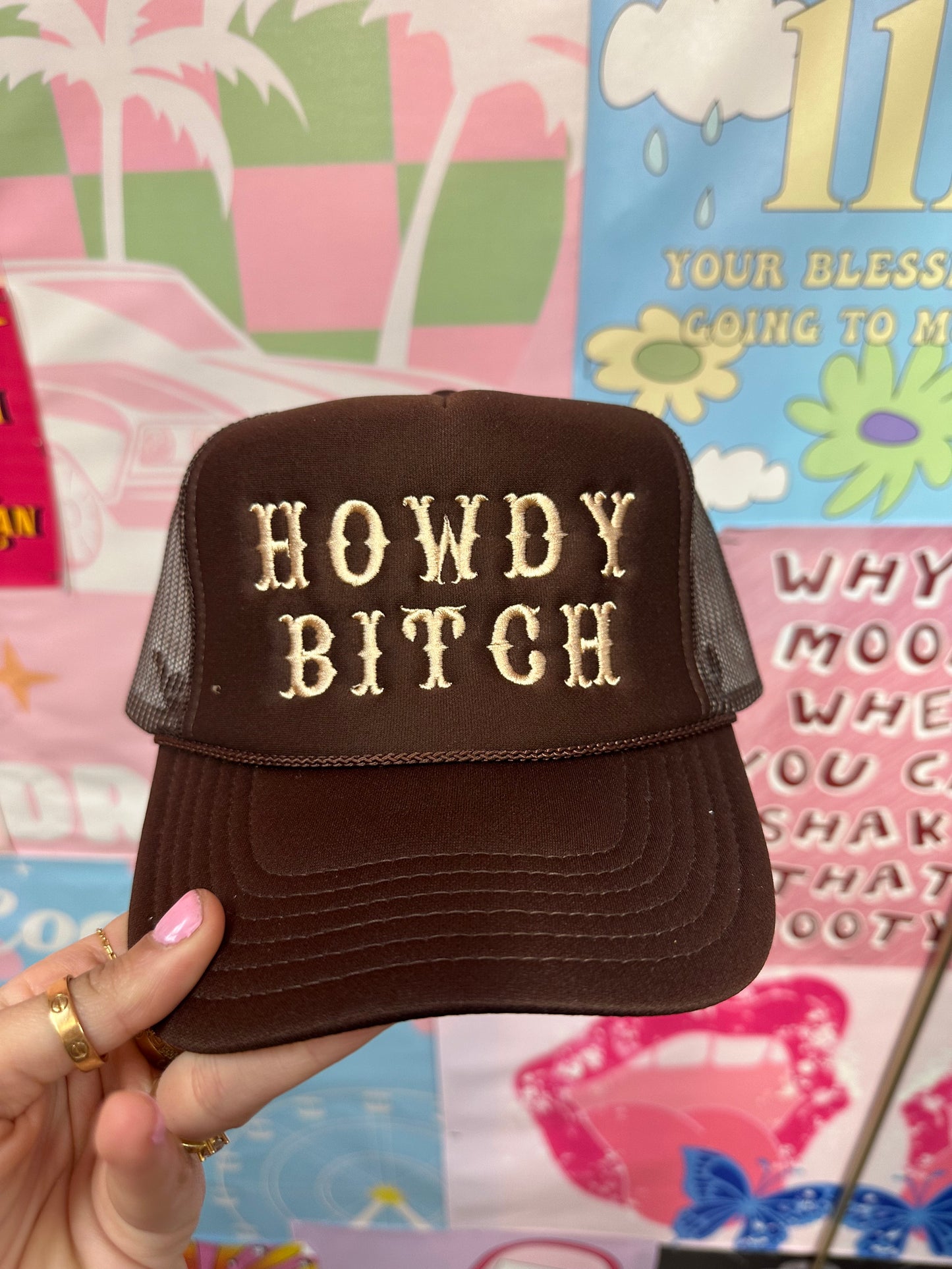 Howdy Bitch: Brown/Tan