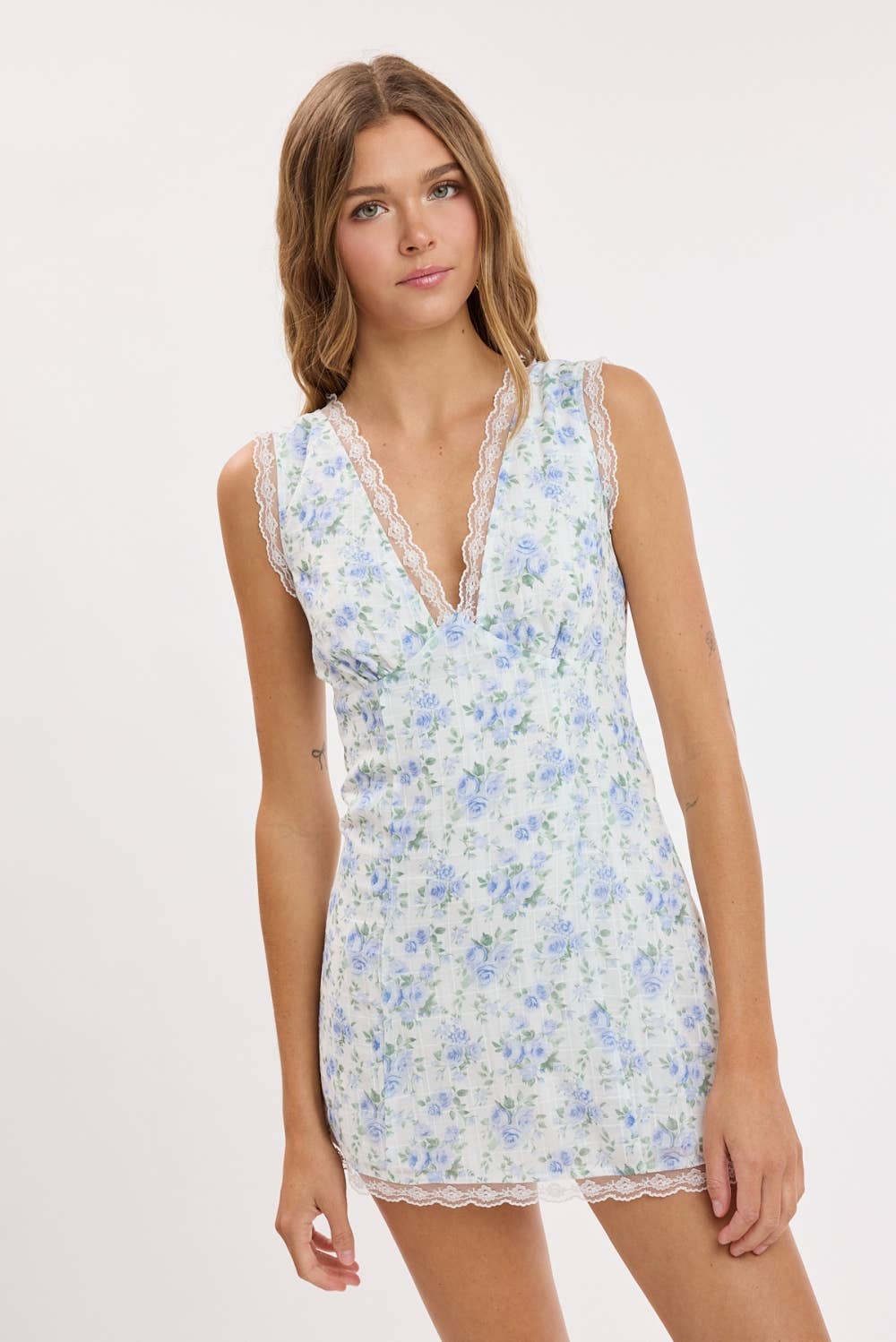 FLORAL V-NECK OPEN BACK MINI DRESS