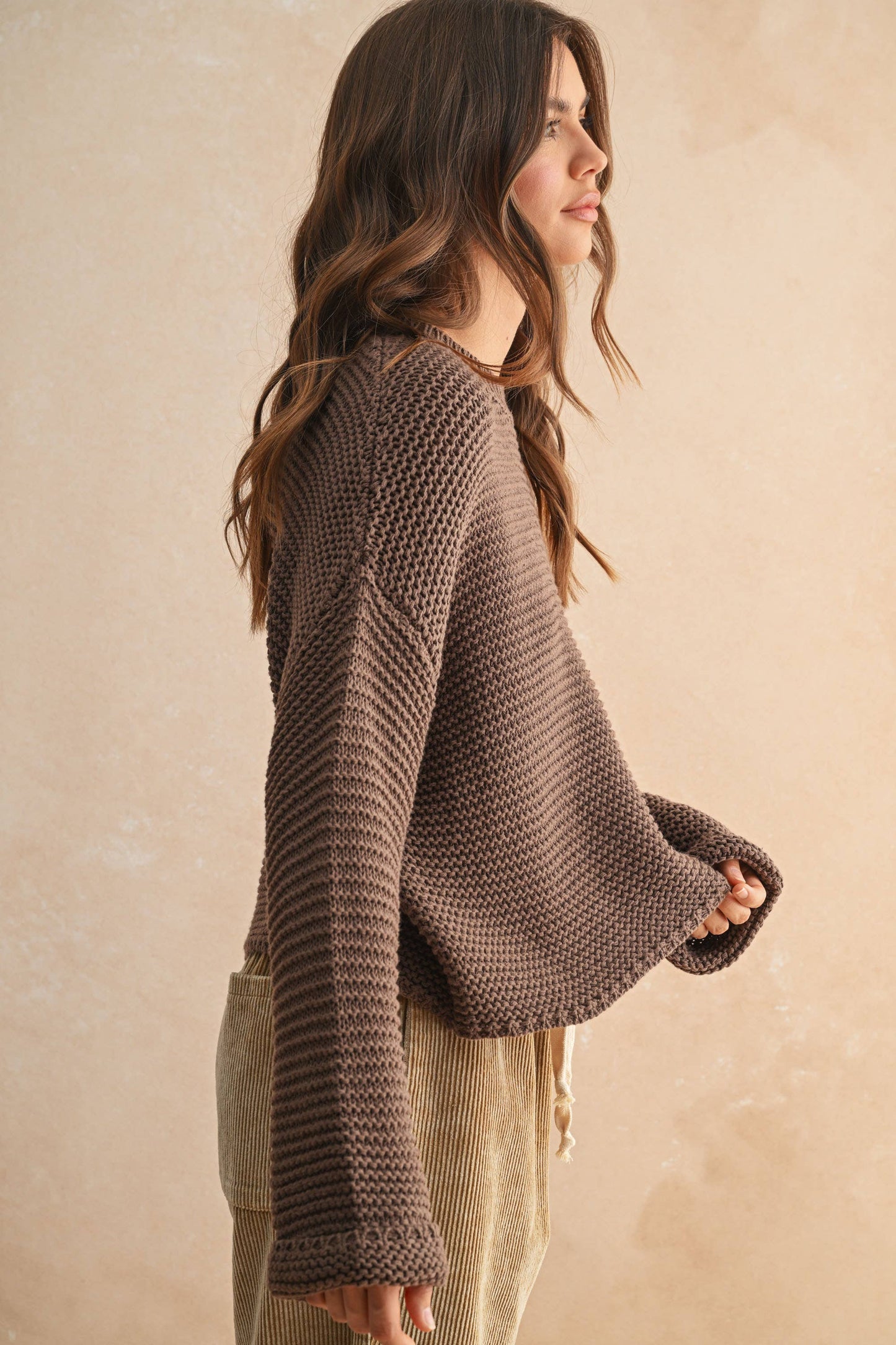 Round Neck Knit Sweater