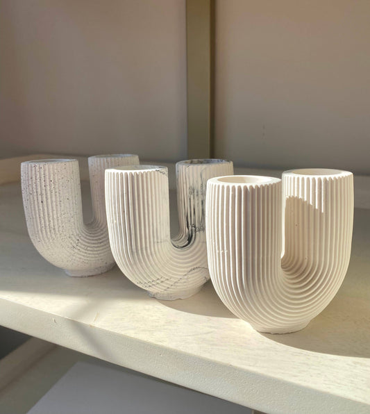 U shaped vase/candle stick holder