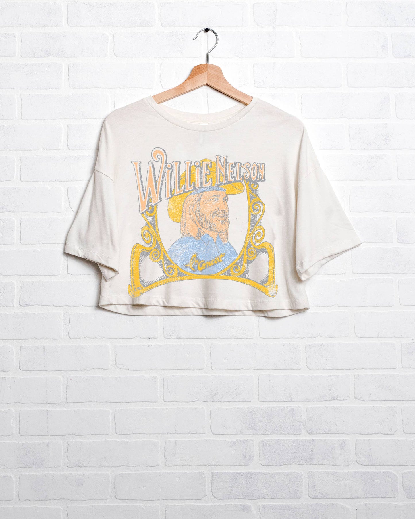 Willie Nelson In Concert Off White Cropped Tee